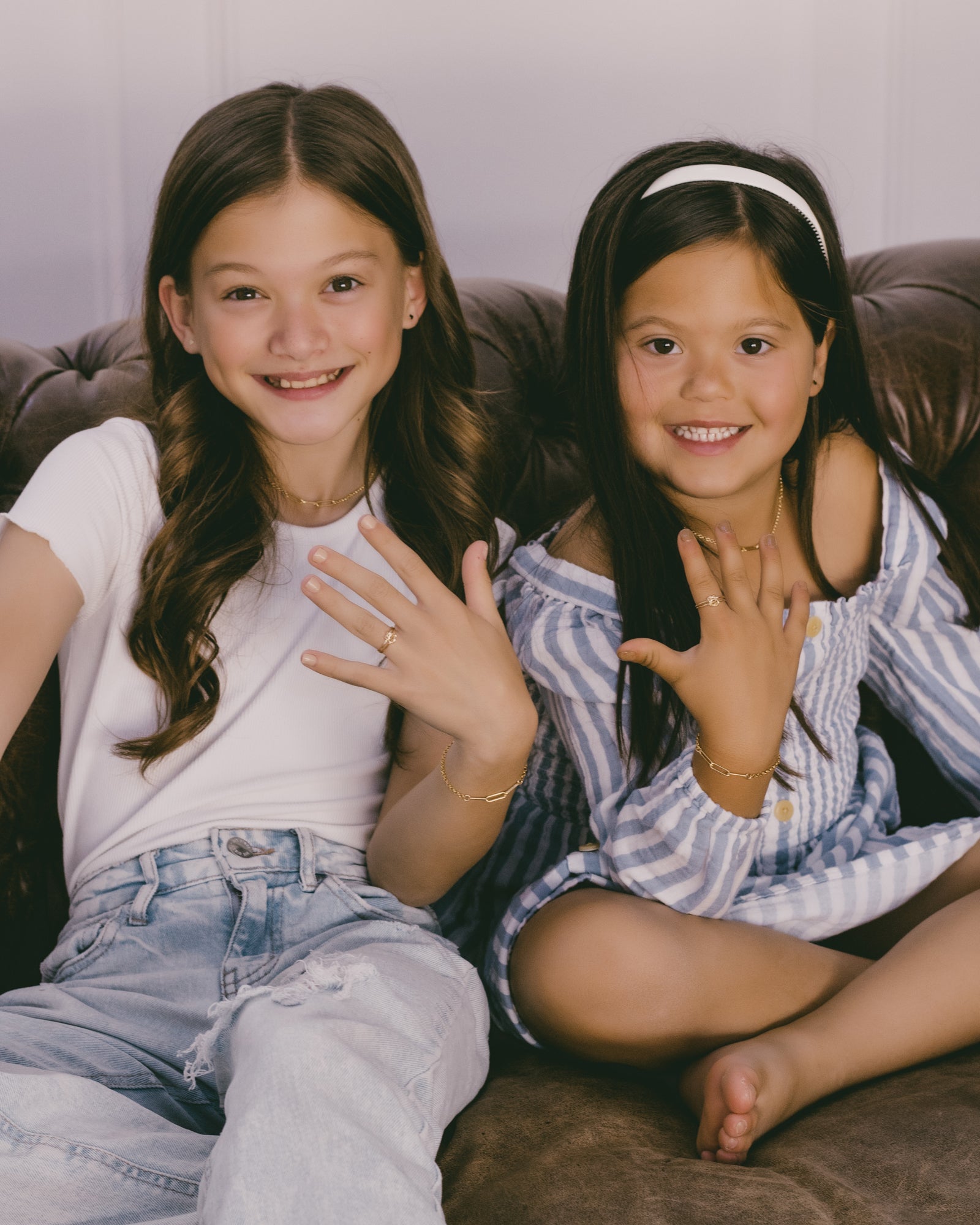 Linked Ring • Sisters