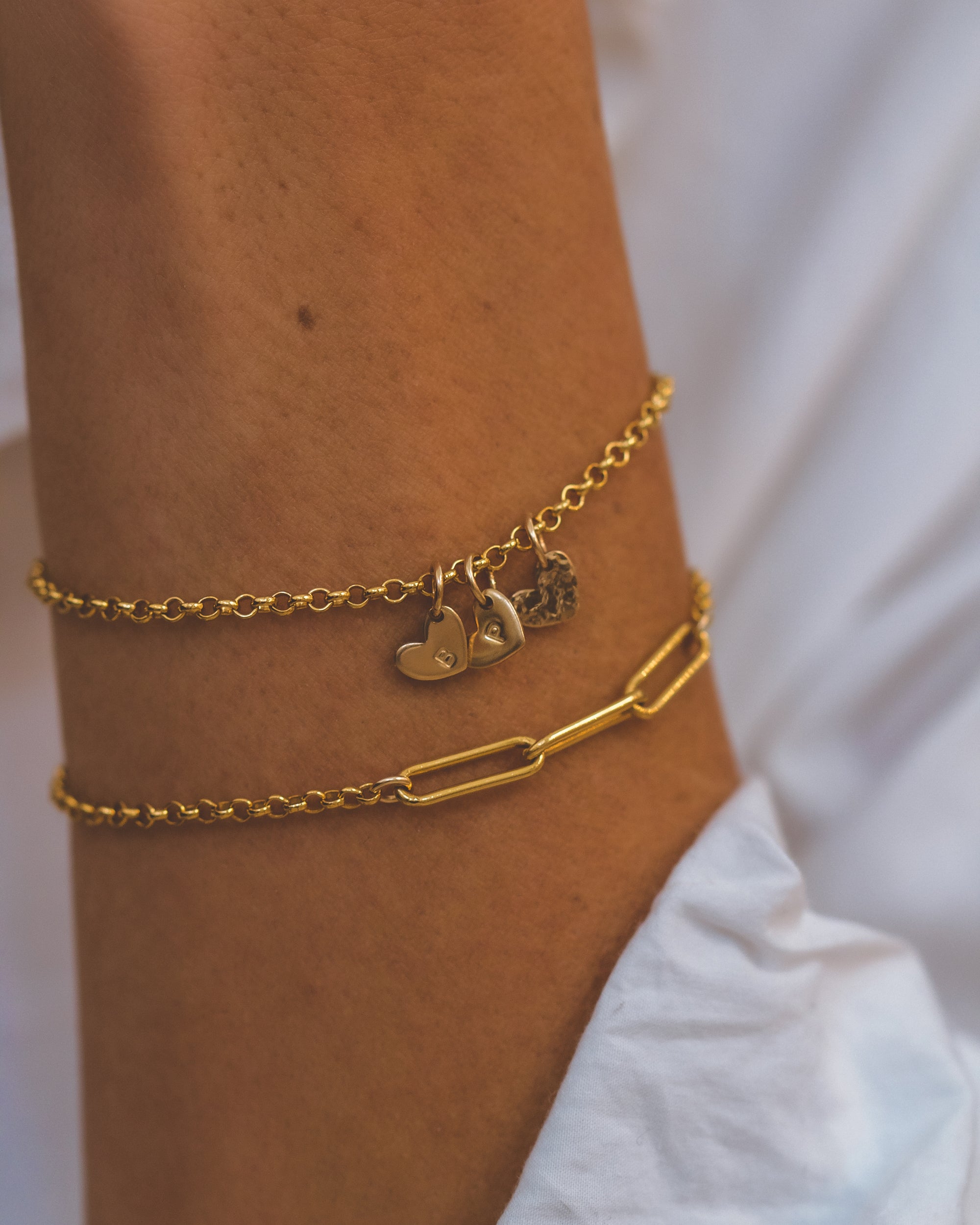 Linked Bracelet • Sisters