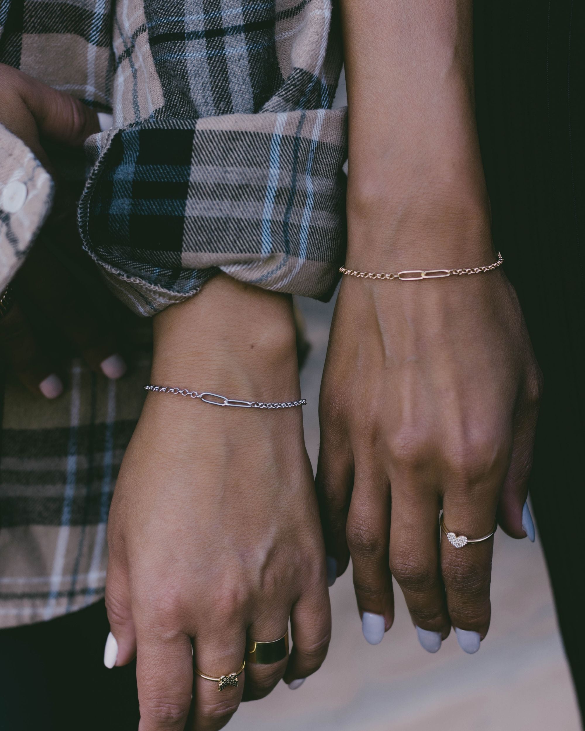 Linked Bracelet • Holiday Comfort