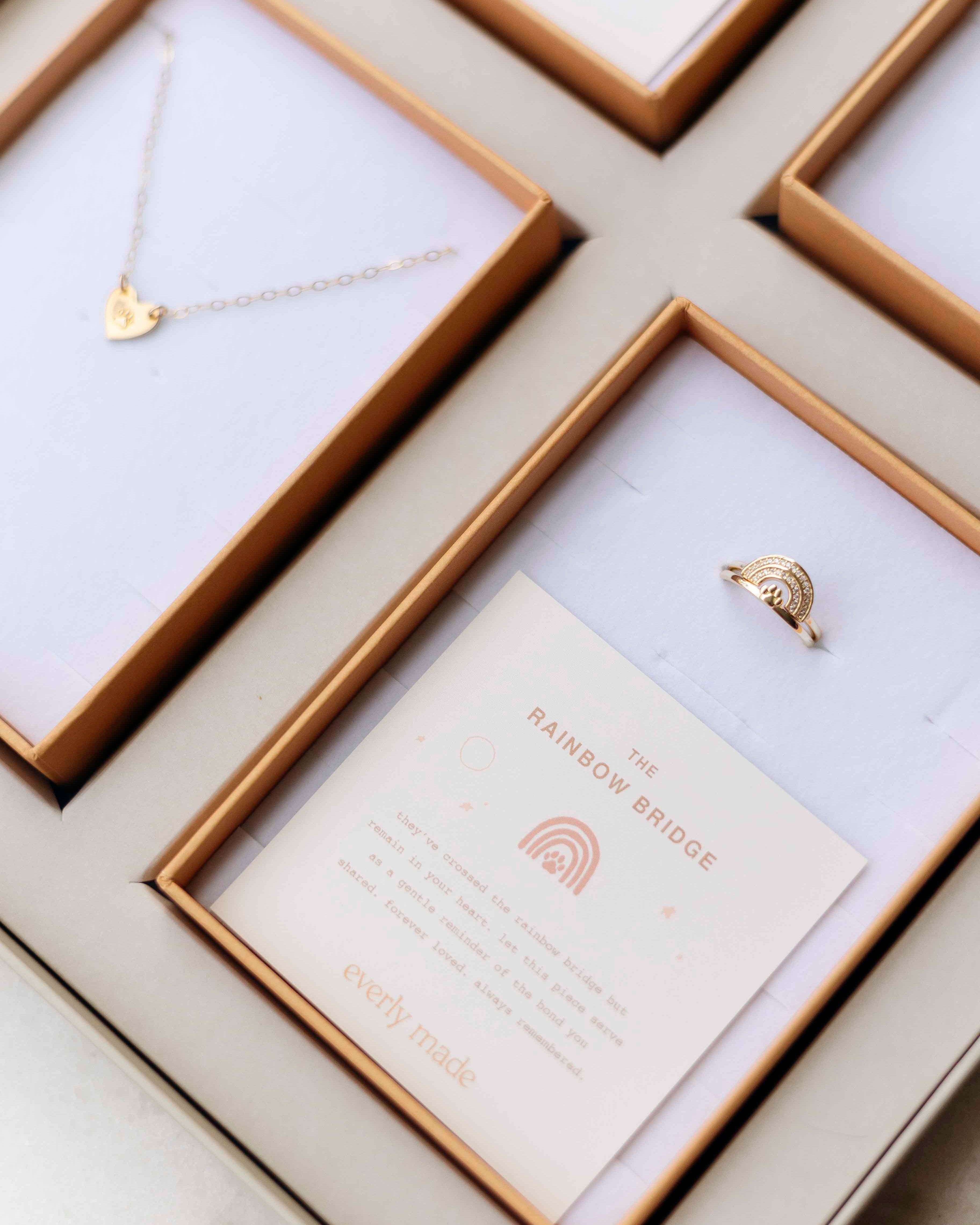 Pet Lover Collection • Premium Bundle Box