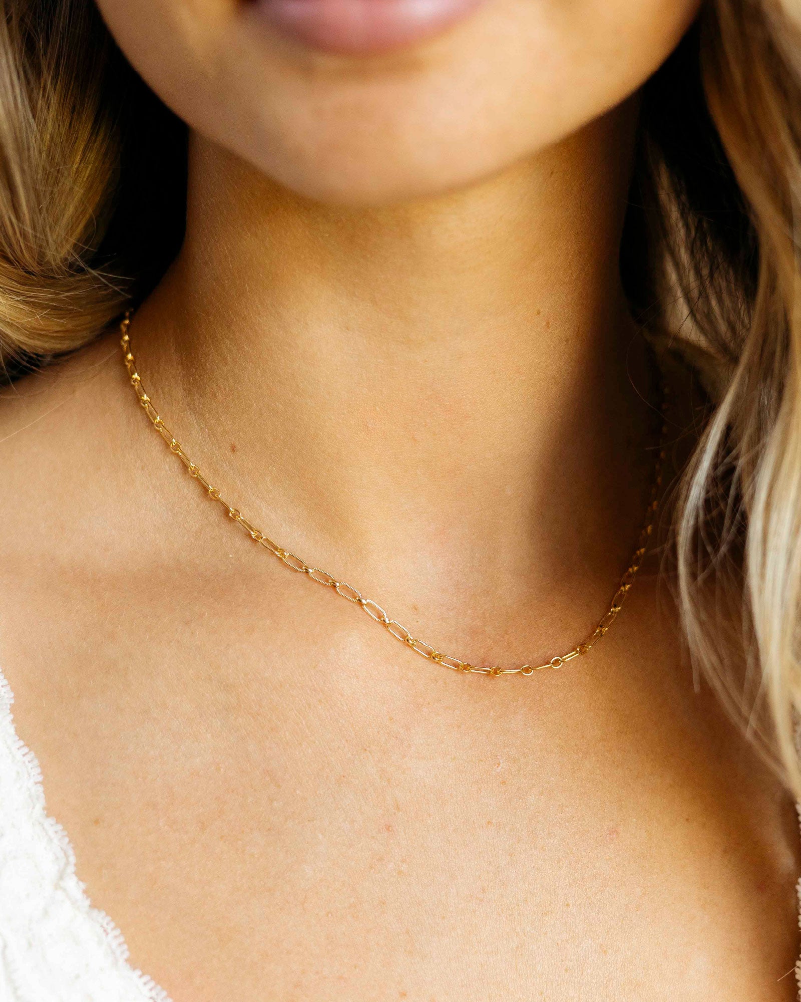 Presley Patterned Chain Necklace