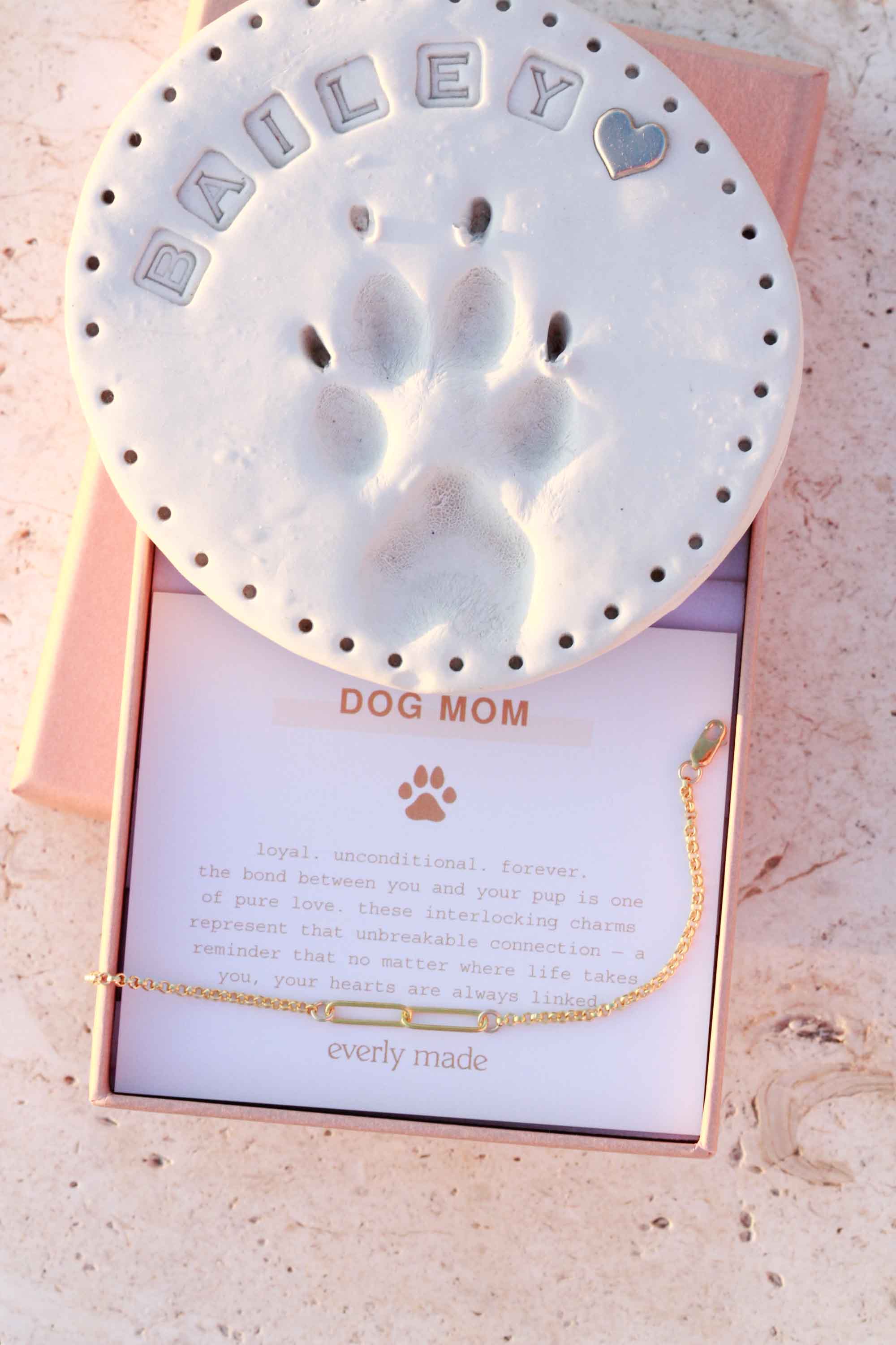 Linked Bracelet • Dog Mom