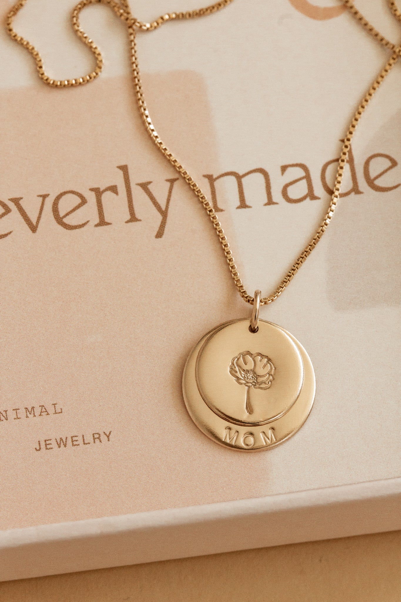 Lynette Birth Flower Necklace