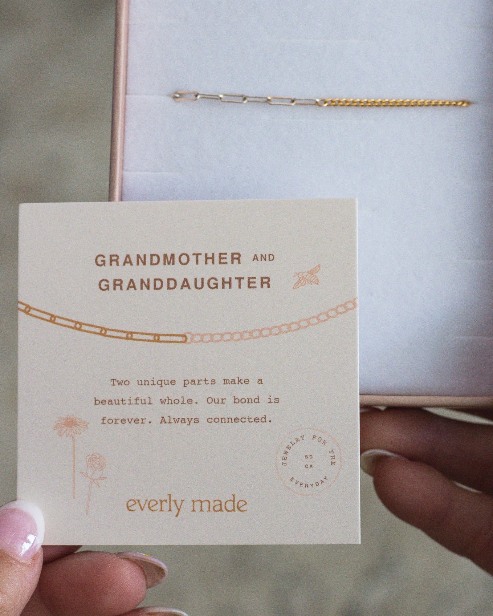 Curterra Bracelet • Grandmother & Granddaughter