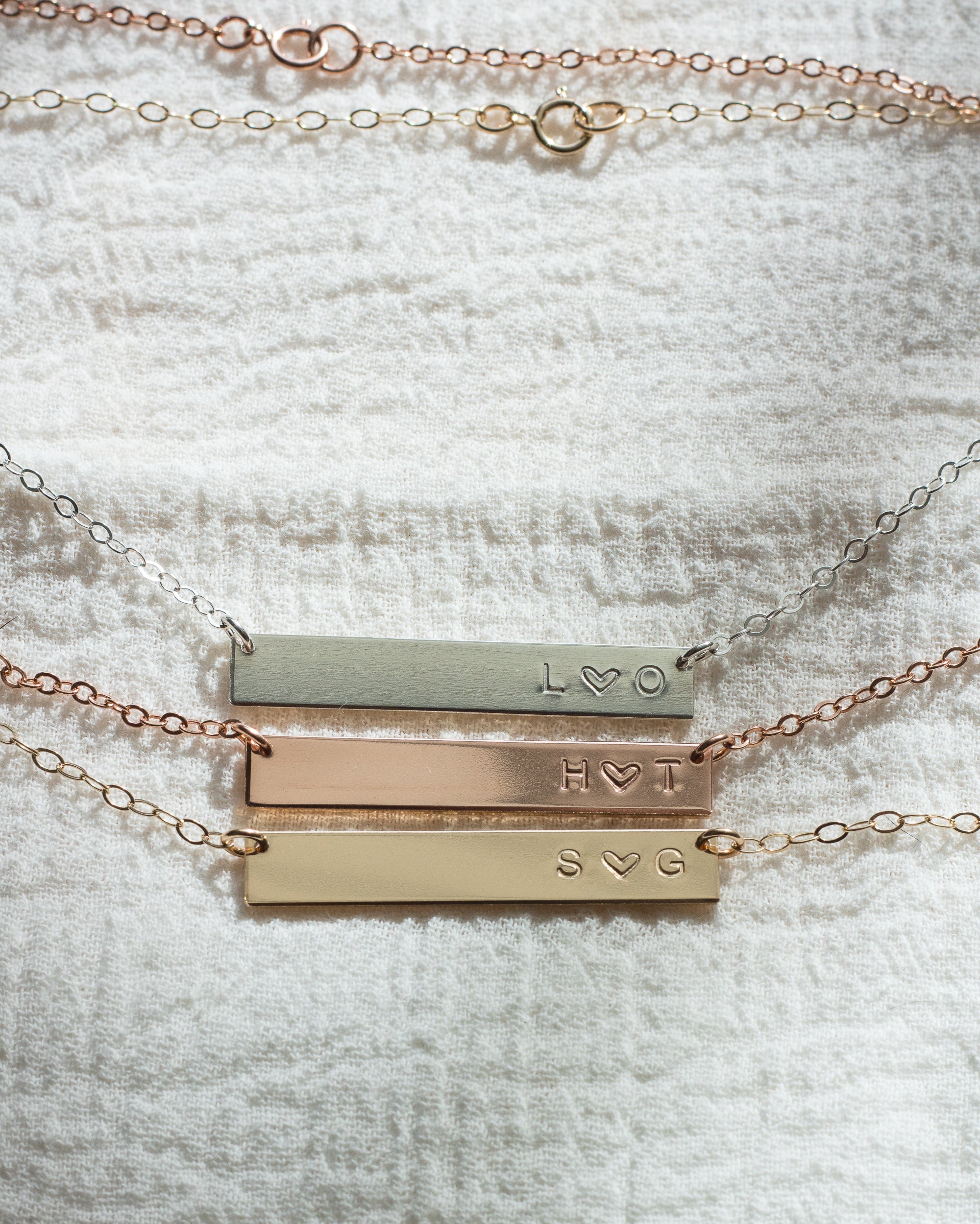 Amor Bar Necklace