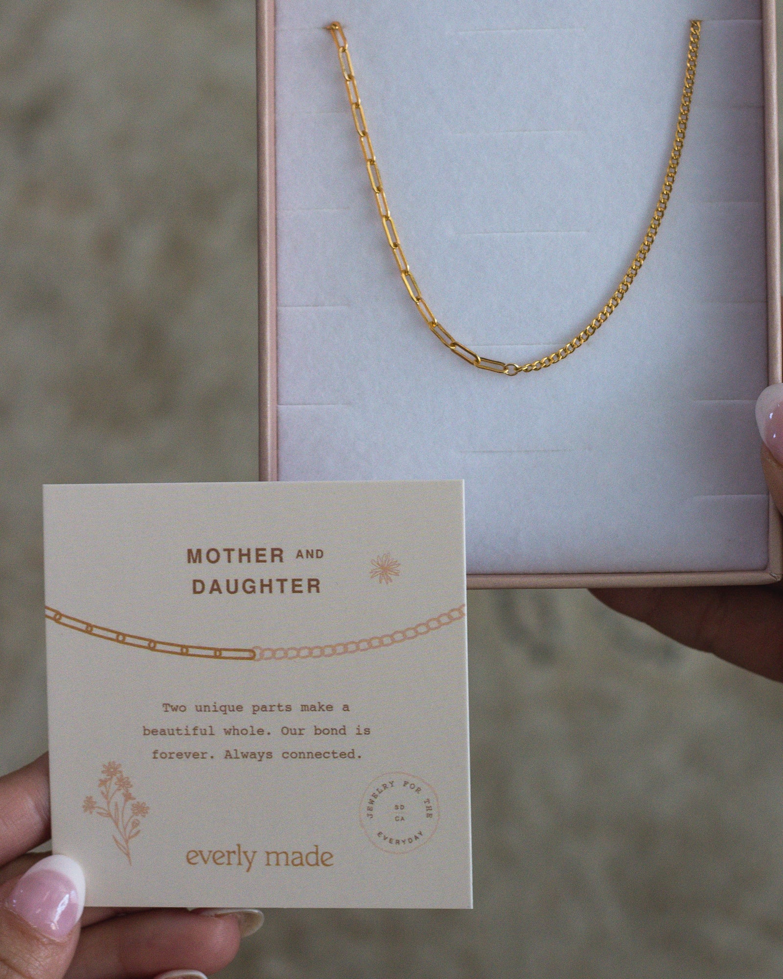 Curterra Necklace • Mother & Daughter