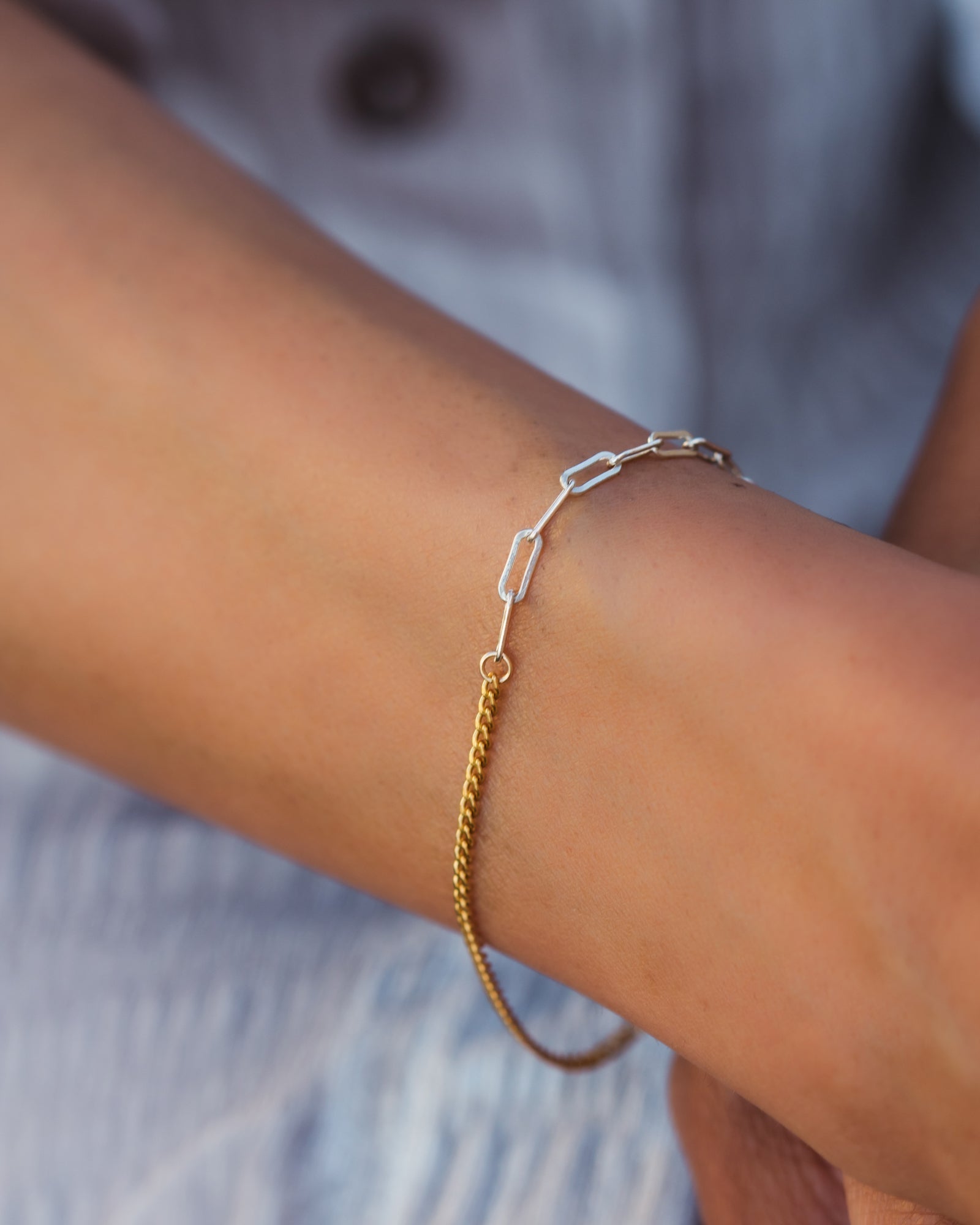 Curterra Bracelet • Sisters