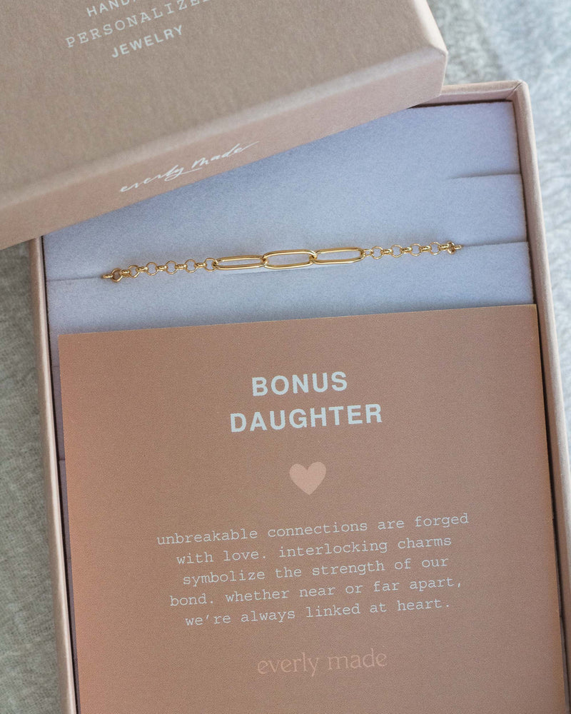 Linked Bracelet • Bonus Daughter