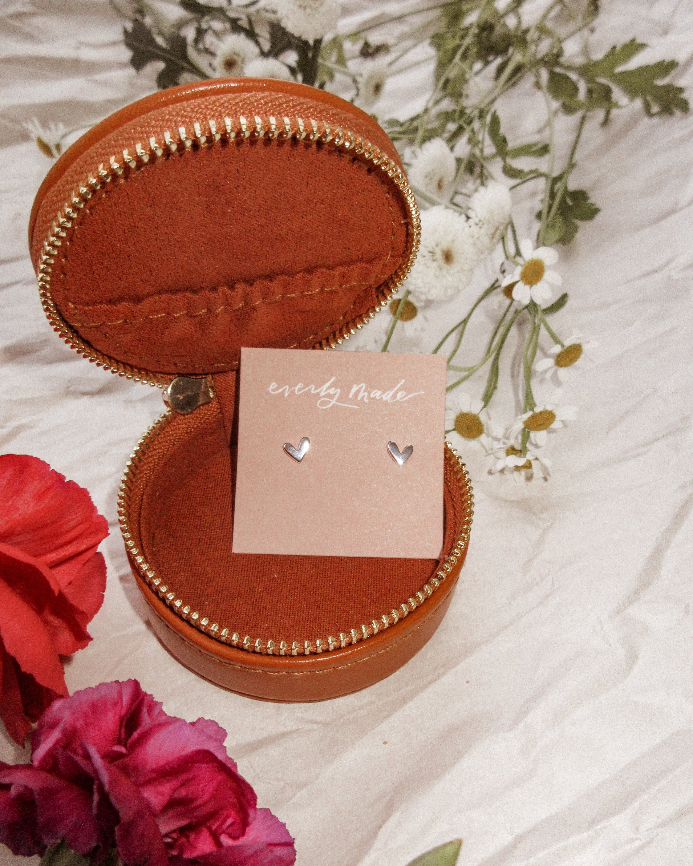 Maci Round Jewelry Case