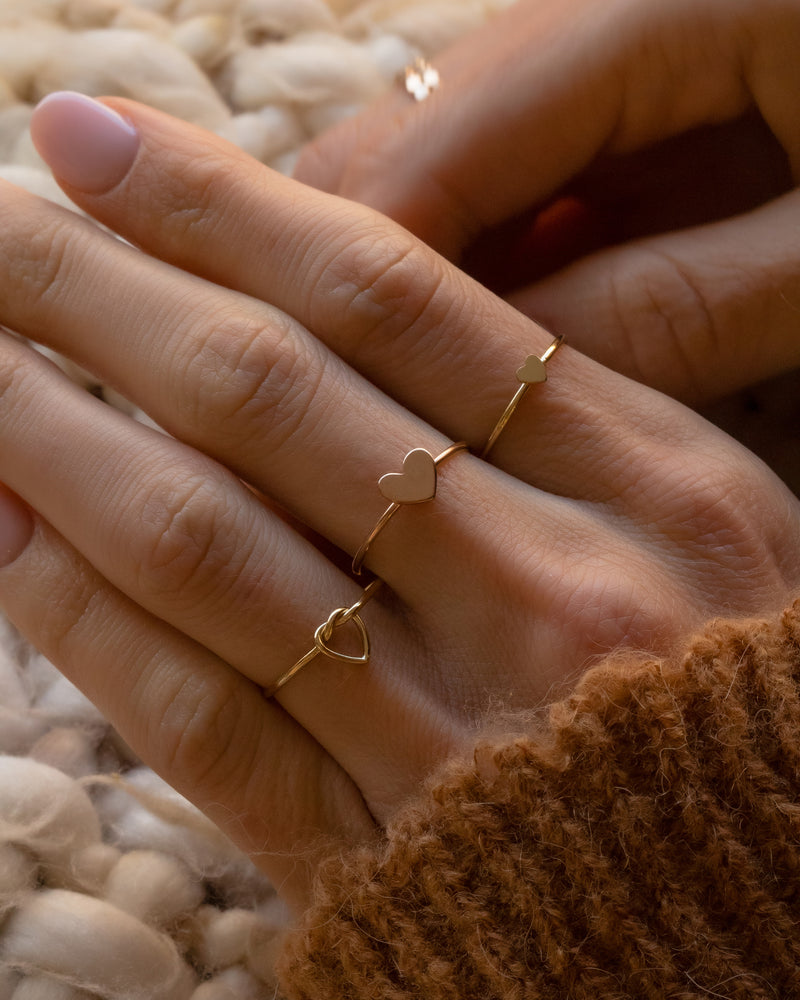 Beautiful Gold Wedding /Engagement Ring Designs | Gold/Diamond Stone Ladies  Finger Rings … | Wedding rings engagement, Designer engagement rings,  Ladies finger ring