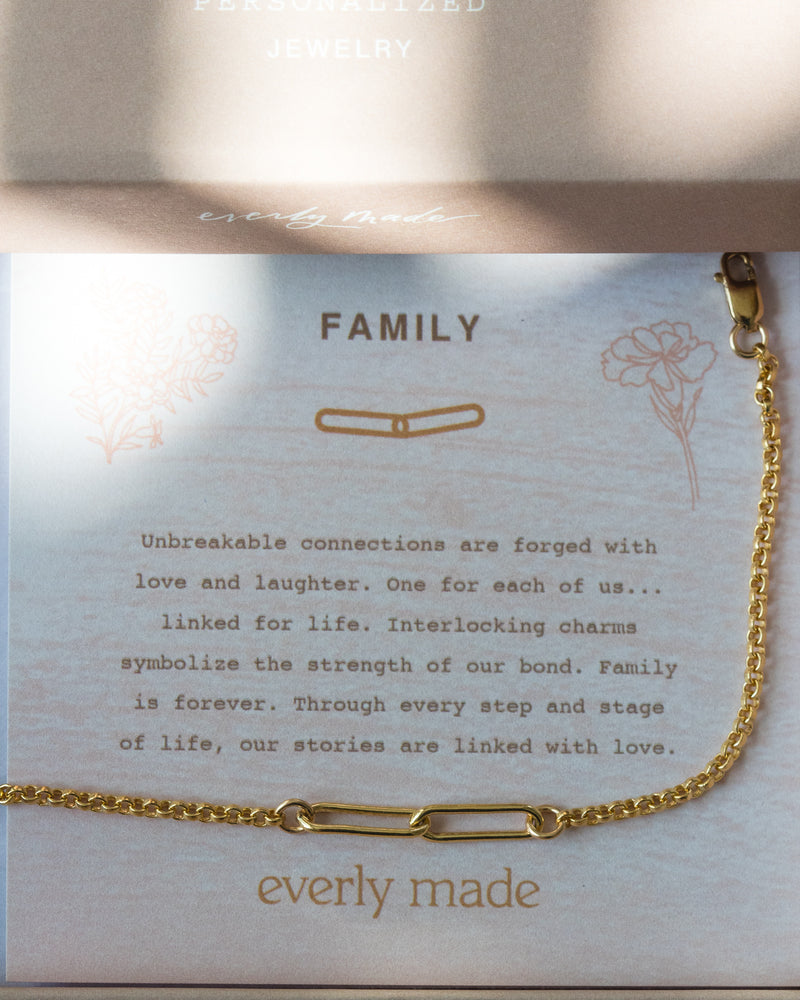 Linked Bracelet • Family