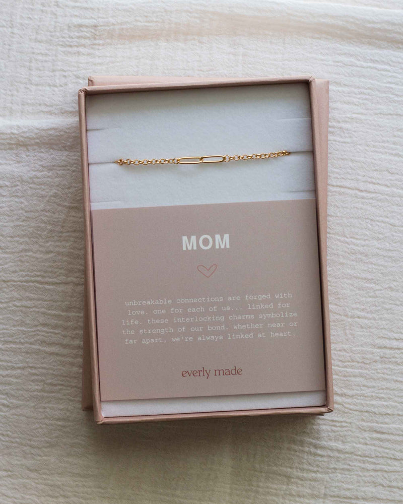 Linked Bracelet • Mom